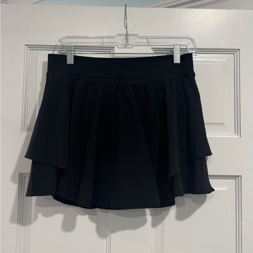 LULULEMON BLACK COURT RIVAL HIGH RISE SKIRT | Size 8